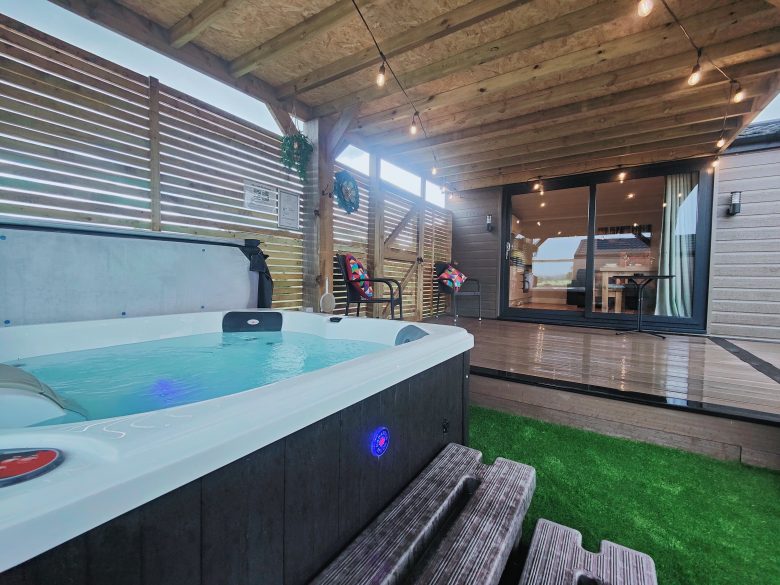 Luxury Hot Tub Lodges