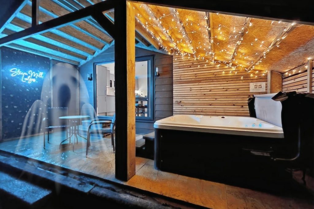 Halloween Holiday Lodges